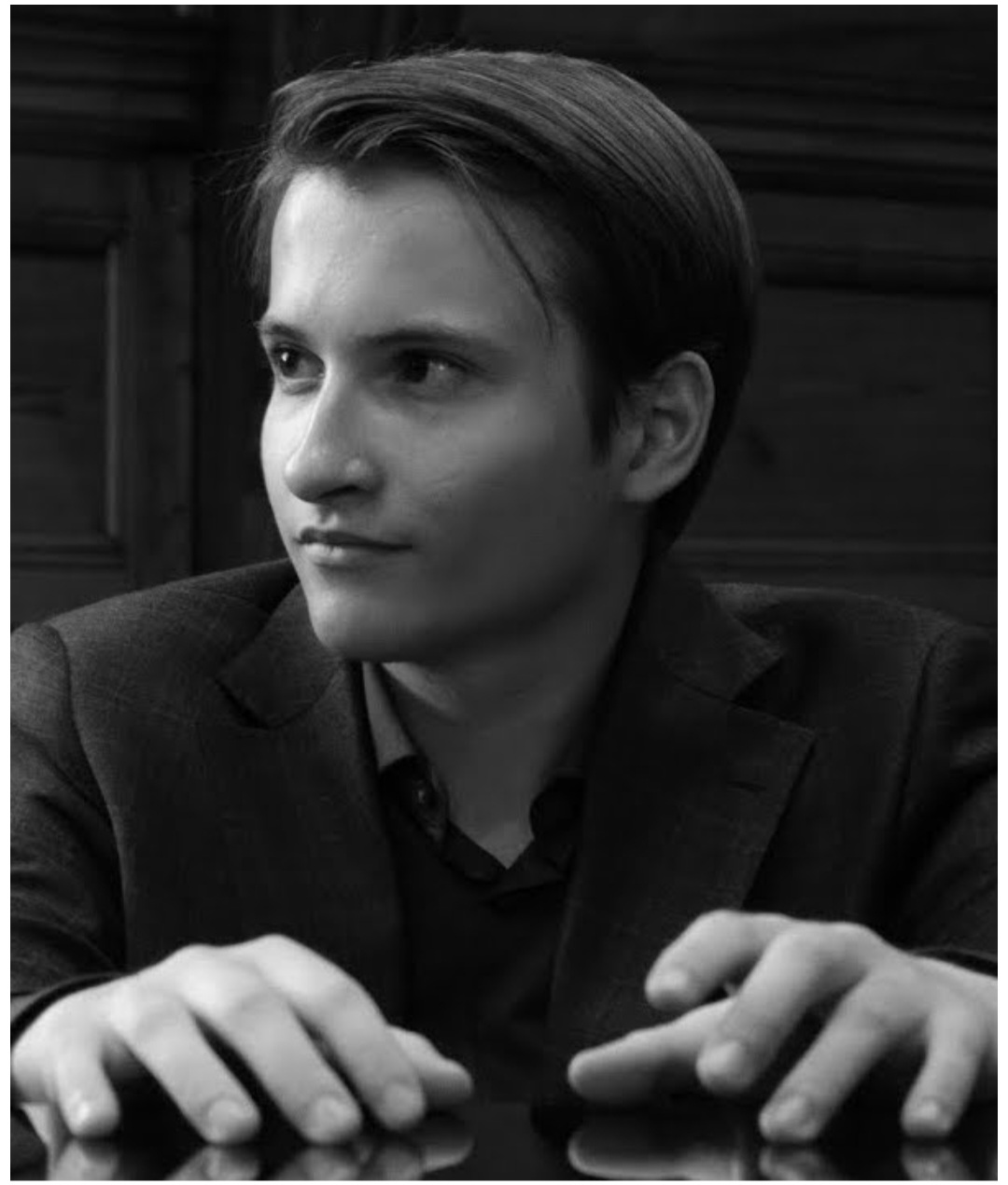 Misha Kaploukhii (Piano)