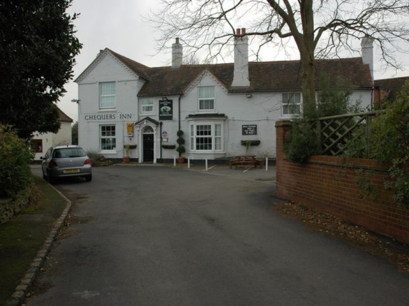 Chequers_Inn,_Fladbury_-_geograph.org.uk_-_1068522 Chequers_Inn,_Fladbury_-_geograph.org.uk_-_1068522